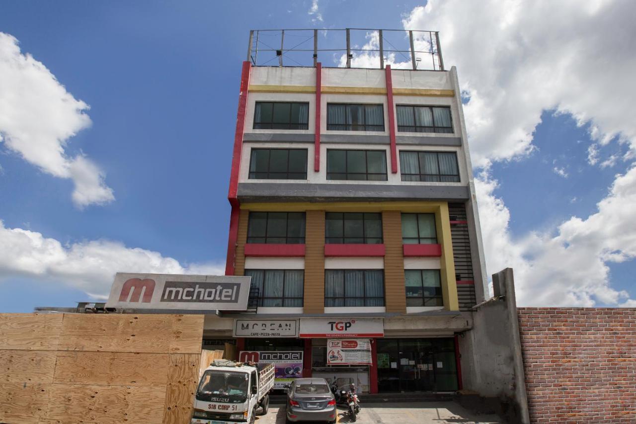 Oyo 666 Mc Hotel Fairview Quezon City Exterior foto